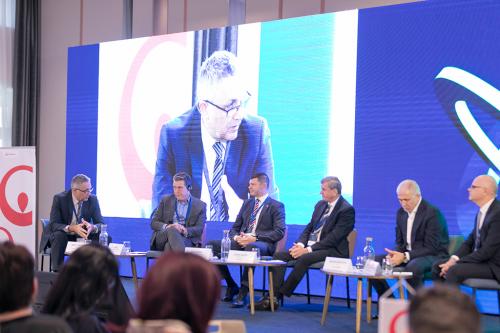 CEO CONFERENCE - Shaping the Future