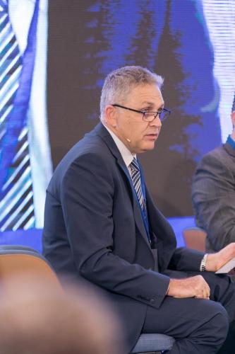 CEO CONFERENCE - Shaping the Future