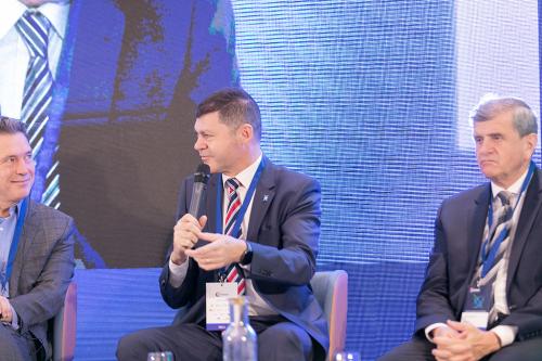 CEO CONFERENCE - Shaping the Future