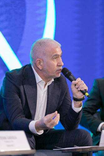 CEO CONFERENCE - Shaping the Future
