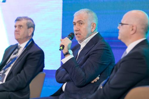 CEO CONFERENCE - Shaping the Future